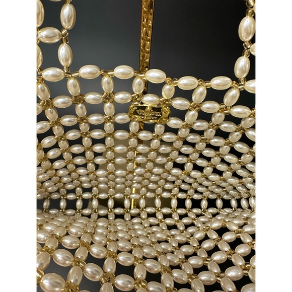New VANINA ‘Sable Nacré’ Faux Pearl Tote – Ecru | Handcrafted Pearl Beaded bag - Picture 4 of 9